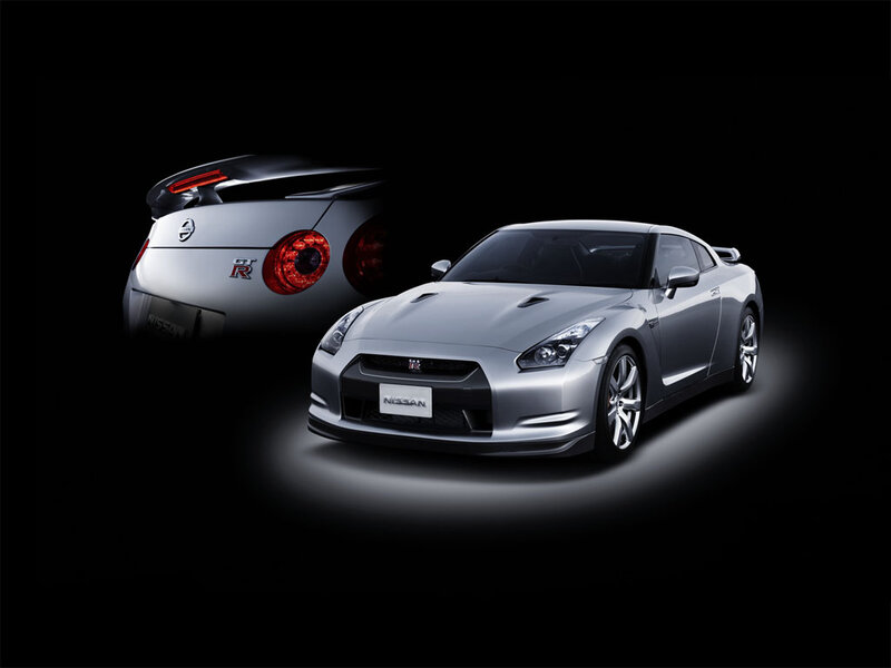 Silver Nissan Gt-r Car