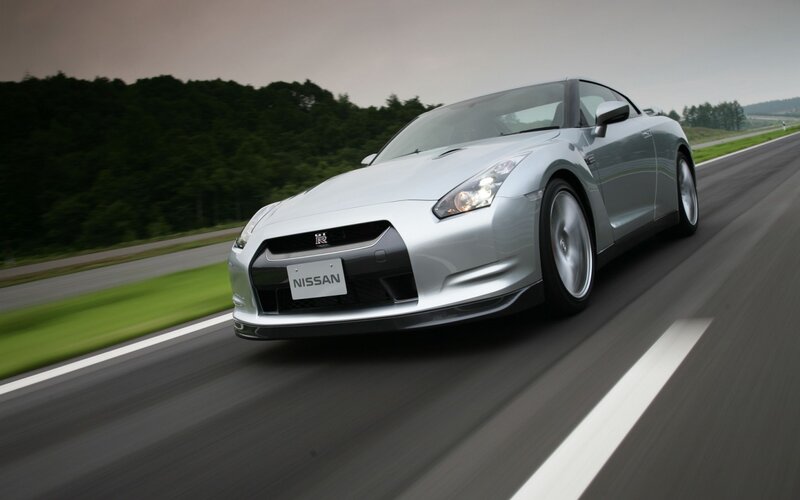 Silver Nissan Gt-r — Dynamic, Afternoon, Photograph