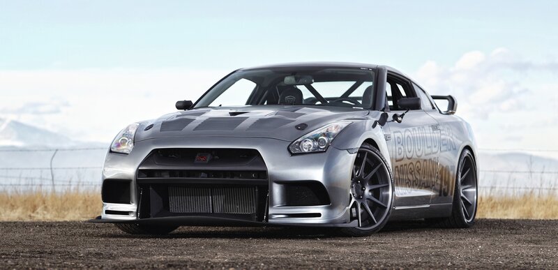 Silver Nissan GT-R race car