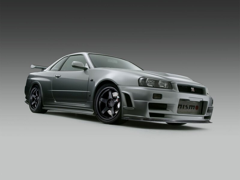 silver nissan gt-r sports car