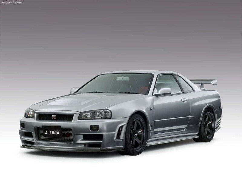 Silver Nissan GT-R Z-tune