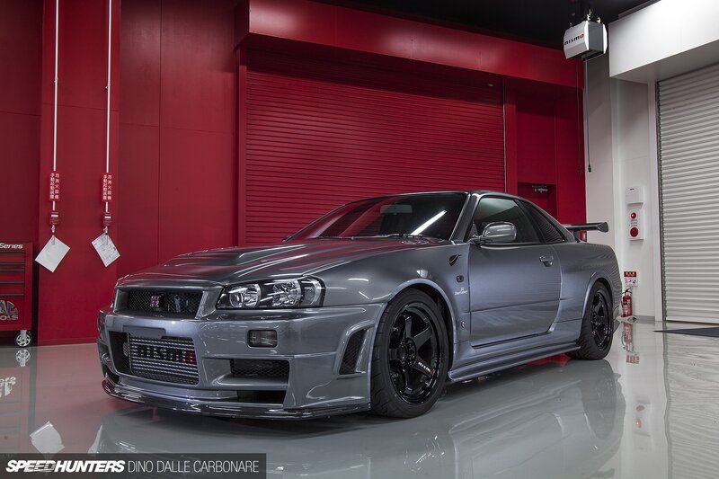 Silver Nissan Skyline — Gray, Dramatic, Photograph
