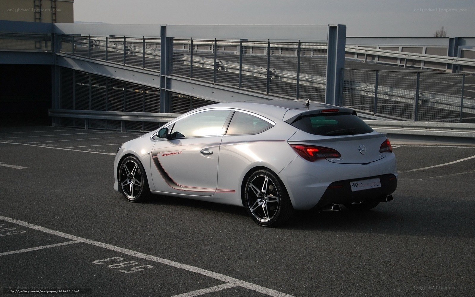 silver opel astra gtc