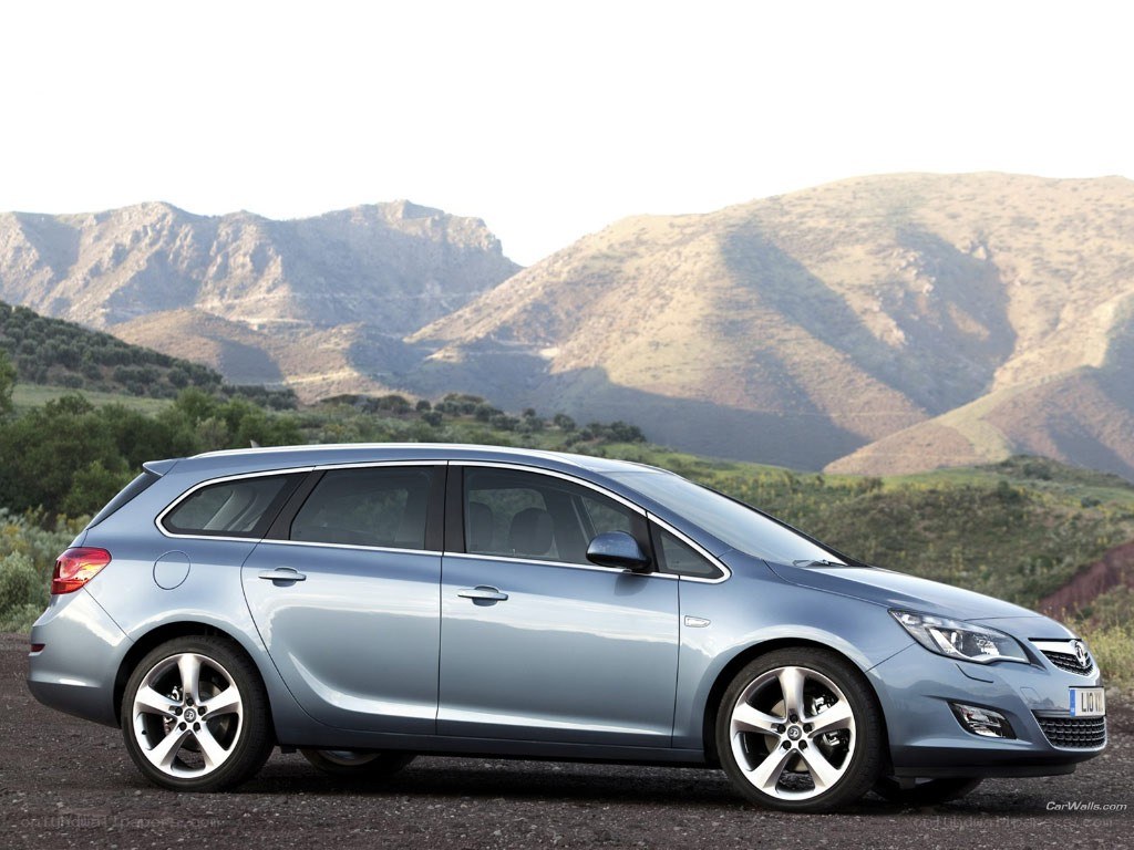 silver opel astra station wagon