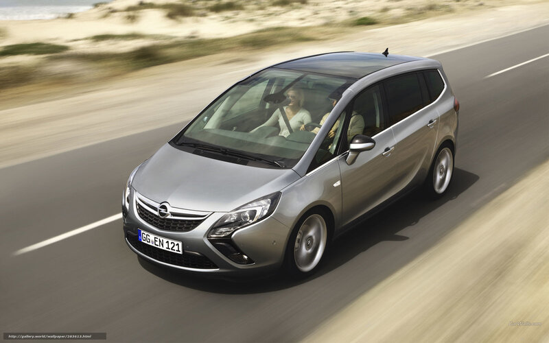 silver opel zafira in motion
