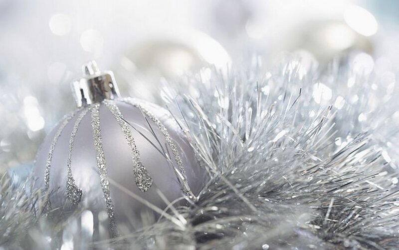 Silver Ornament with Tinsel