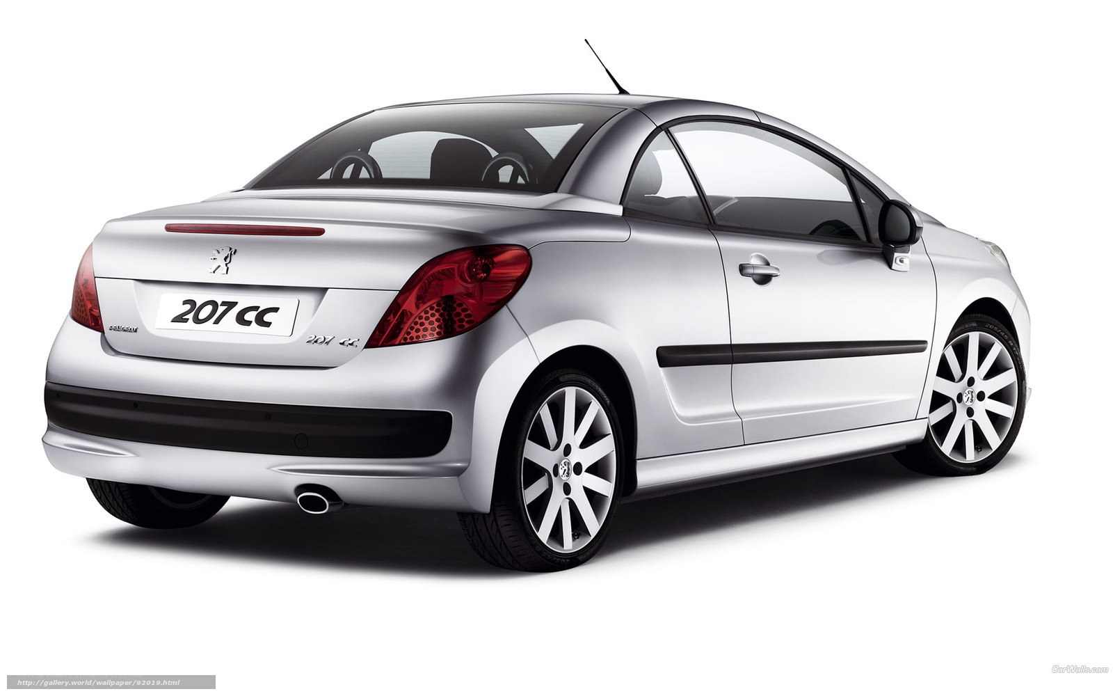 silver peugeot 207 cc