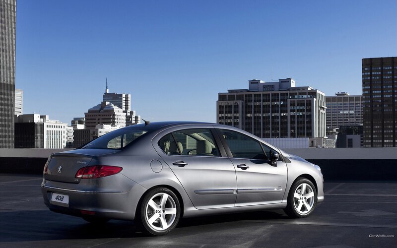 Silver Peugeot 408 Sedan