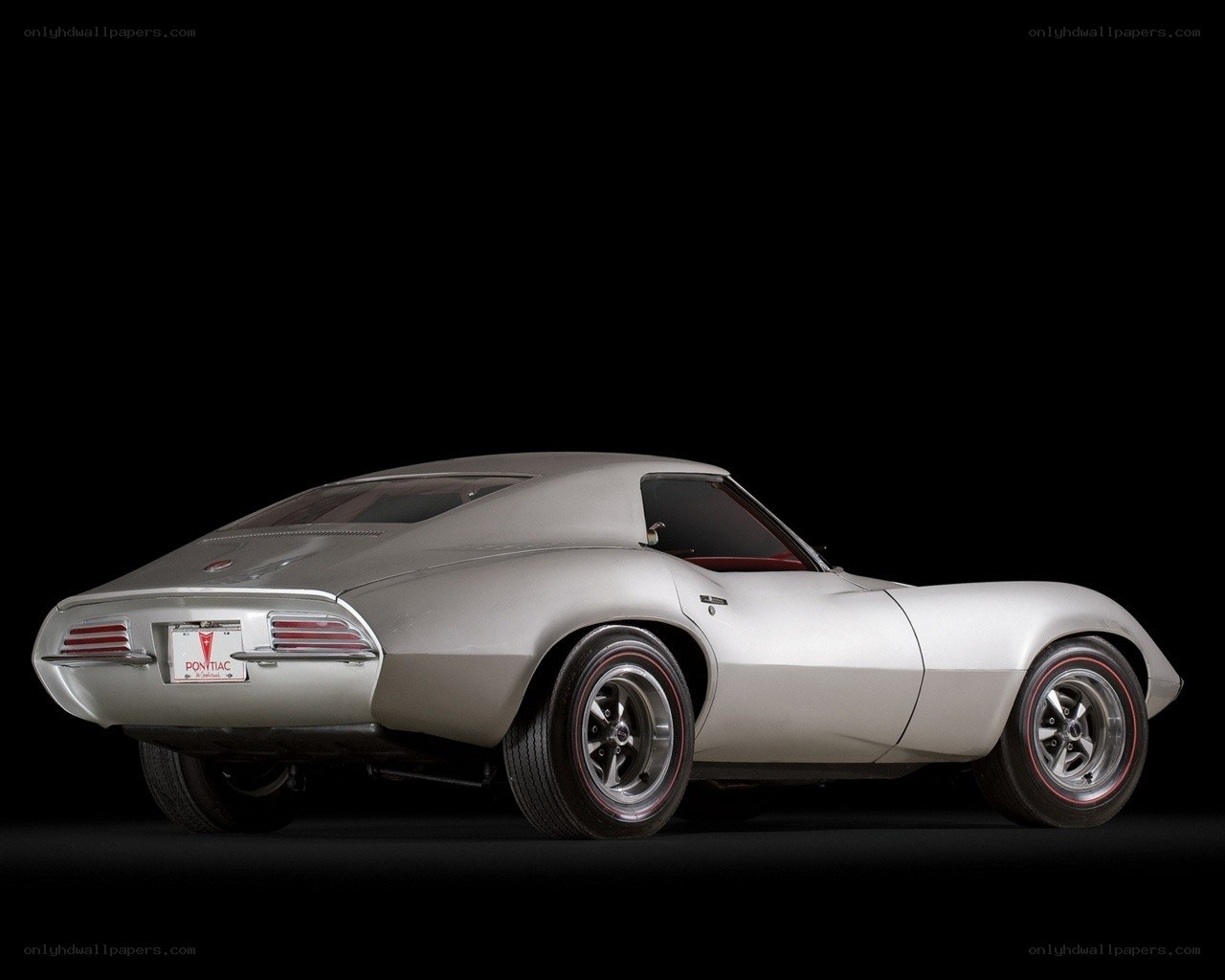 Silver Pontiac concept car