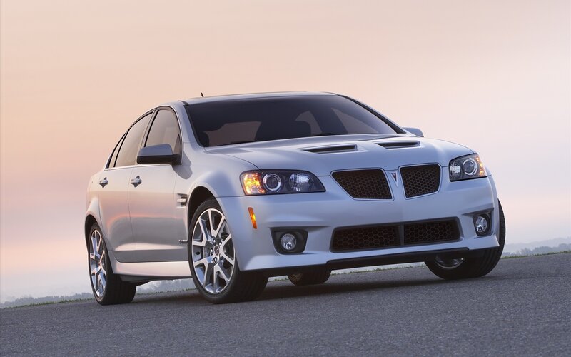 silver pontiac g8 gxp