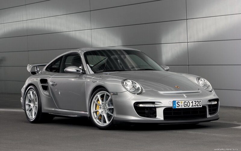 Silver Porsche 911 Gt2 — Gray