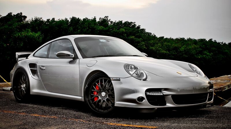 silver porsche 911 turbo
