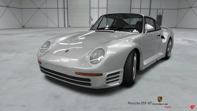 Silver Porsche 959