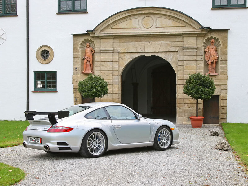 Silver Porsche at a historic estate