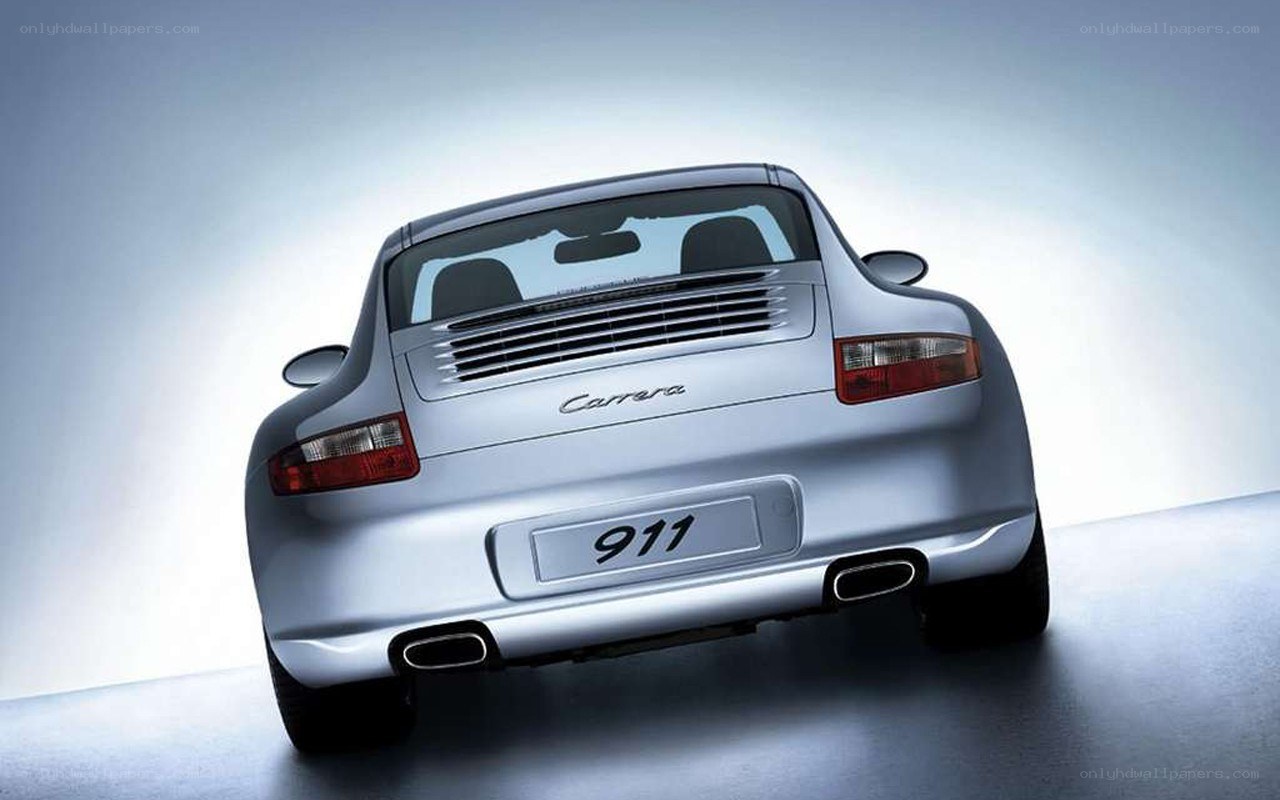 silver porsche carrera 911