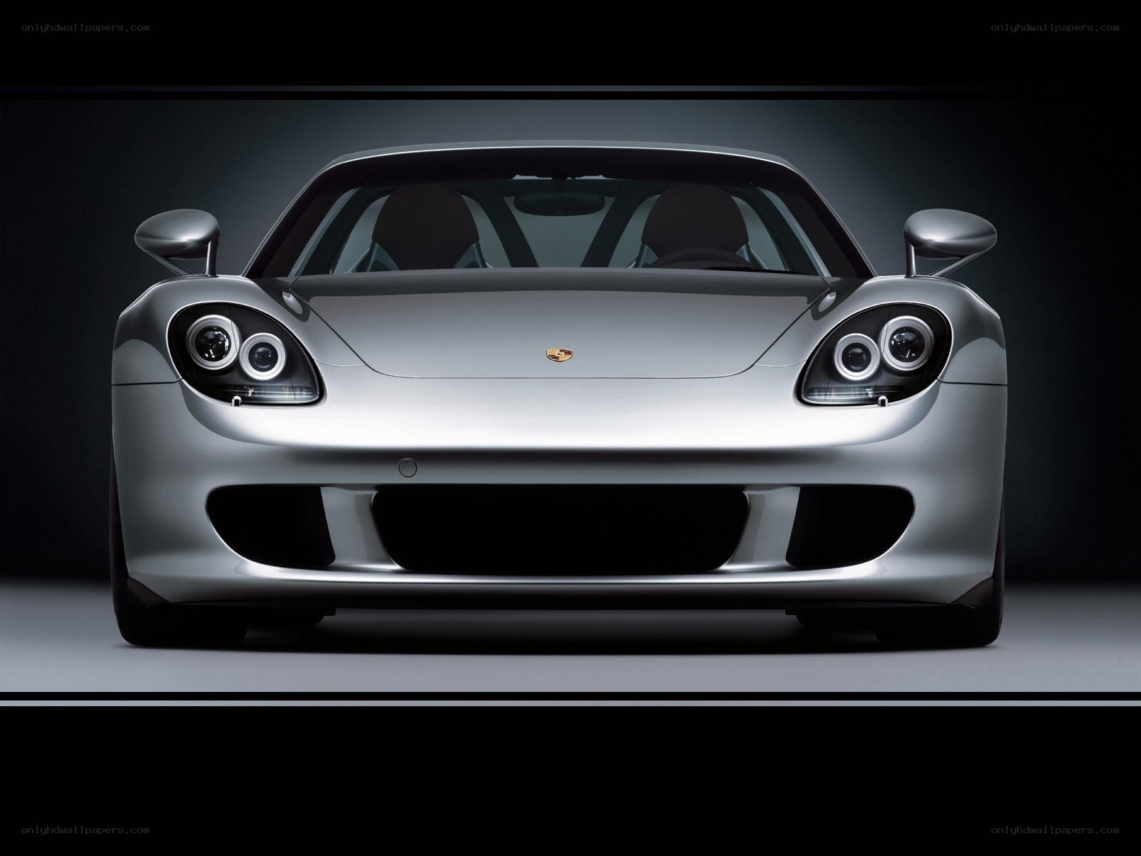 Silver Porsche Carrera GT