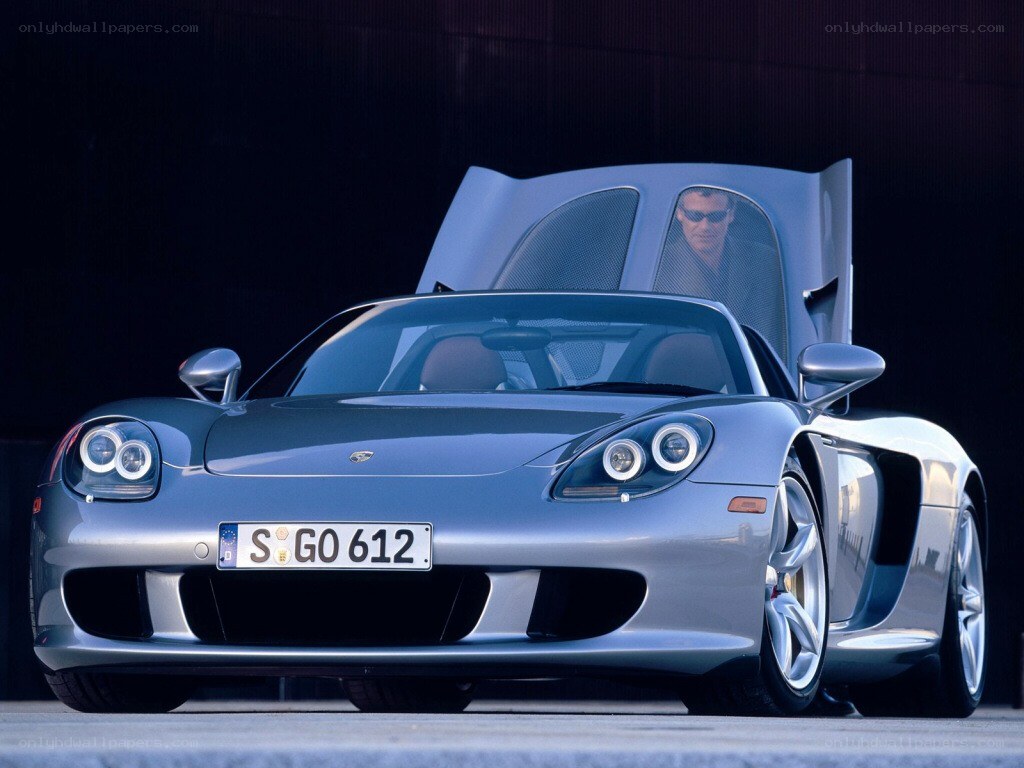 Silver Porsche Carrera GT