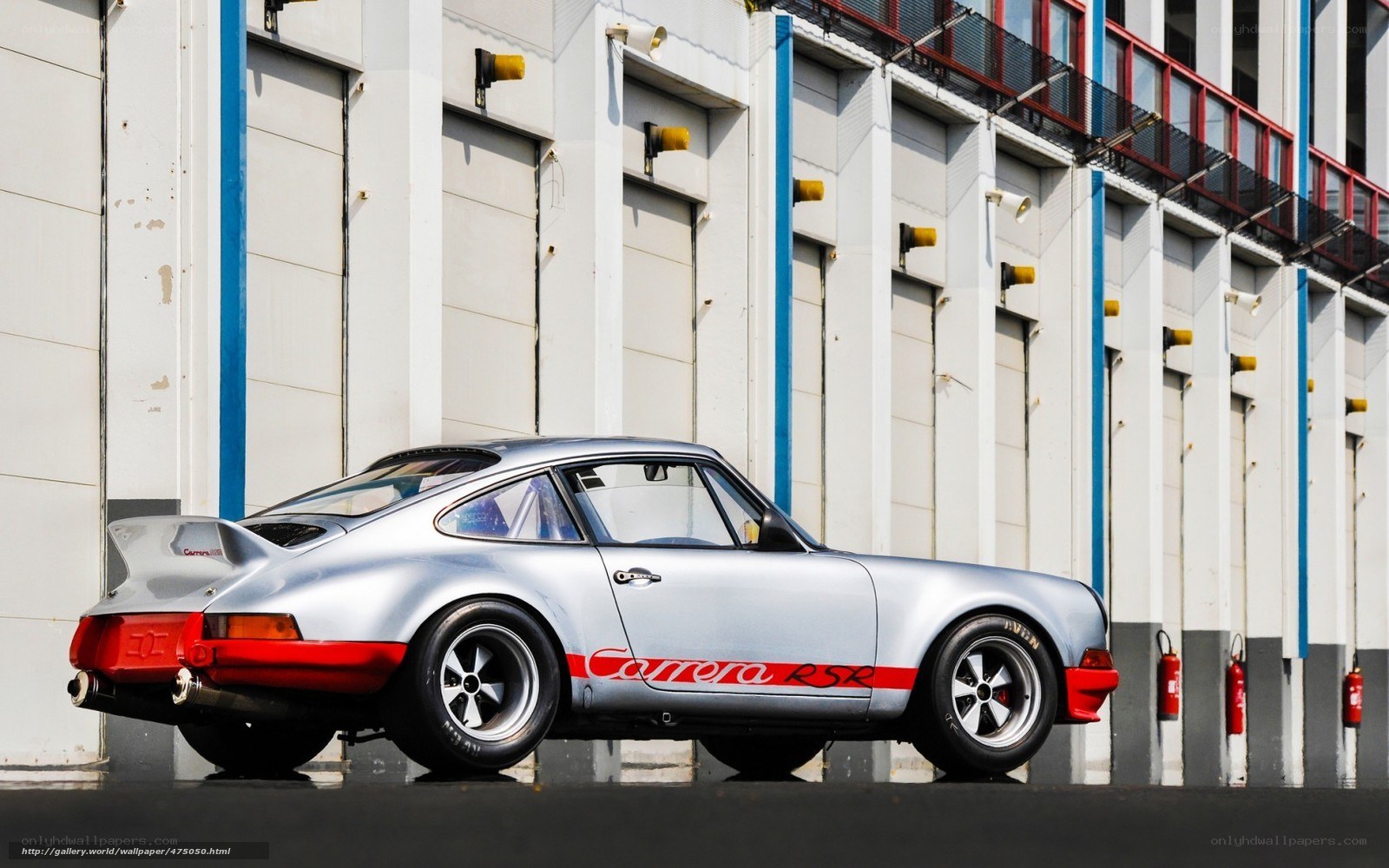 Silver Porsche Carrera RSR