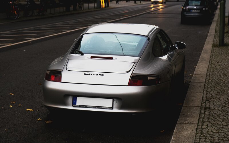 Silver Porsche Carrera