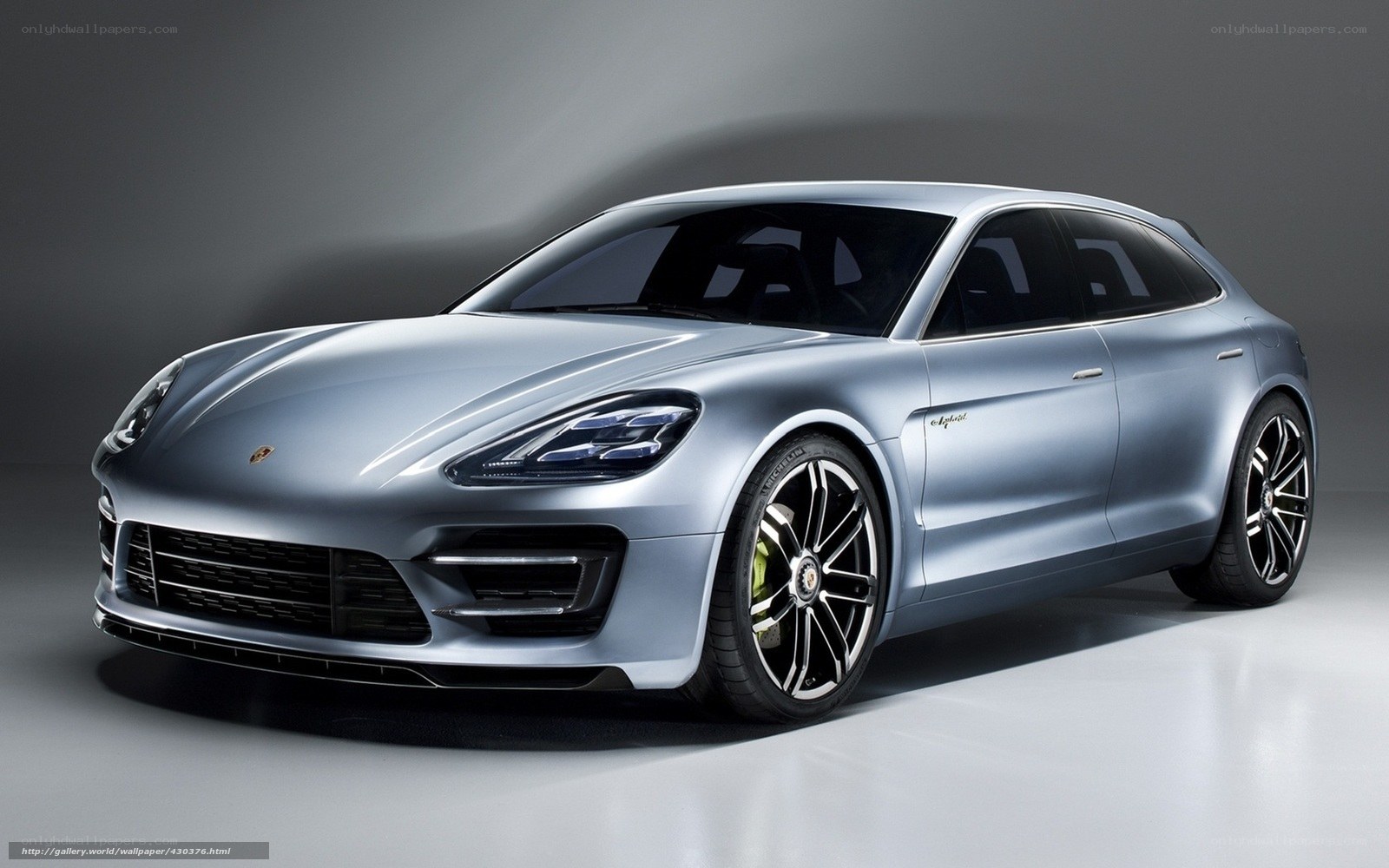 Silver Porsche Cayenne Concept
