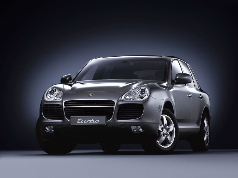 Silver Porsche Cayenne Turbo