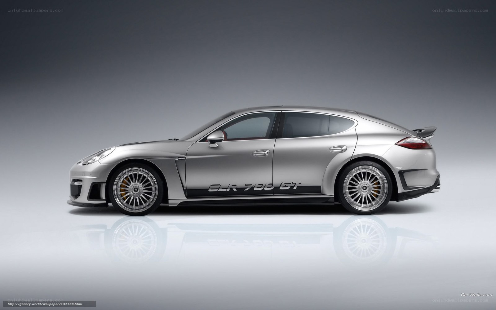 silver porsche clr 700 gt
