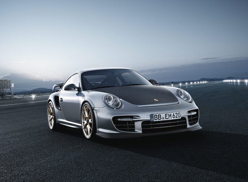 Silver Porsche GT2 RS on track