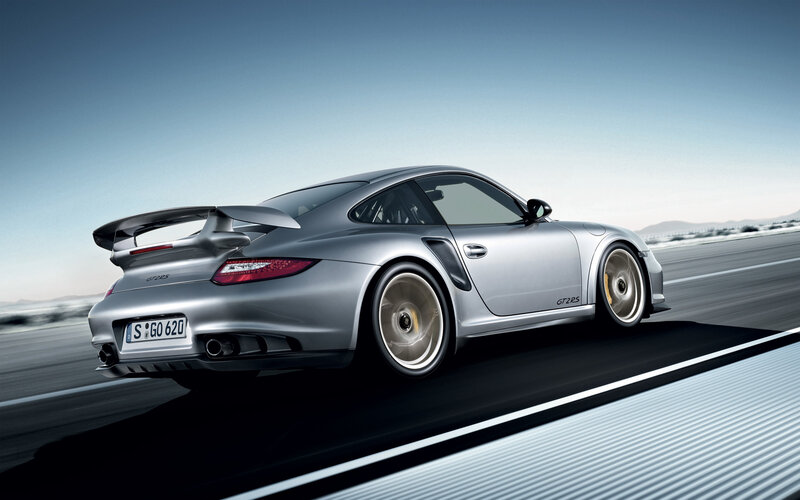 silver porsche gt2 rs