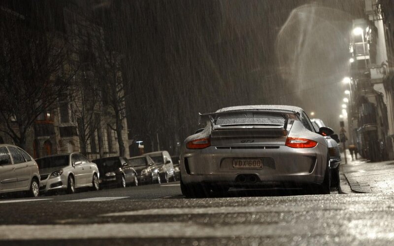 Silver Porsche Gt3
