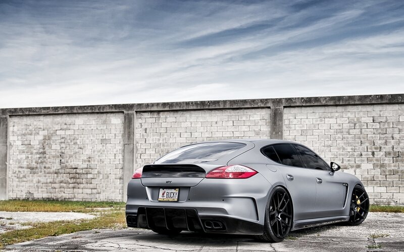 silver porsche panamera