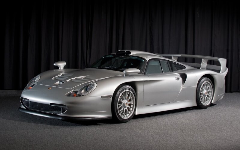 Silver Porsche Race Car — Dramatic, Photograph, Wings