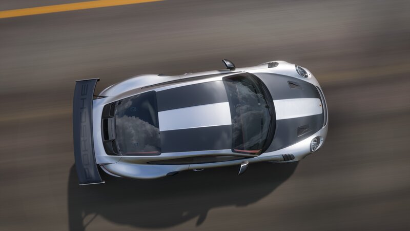 Silver Porsche Race Car — Dynamic