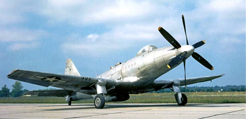 Silver Propeller Airplane — Gray, Calm, Afternoon, Photograph, Runway