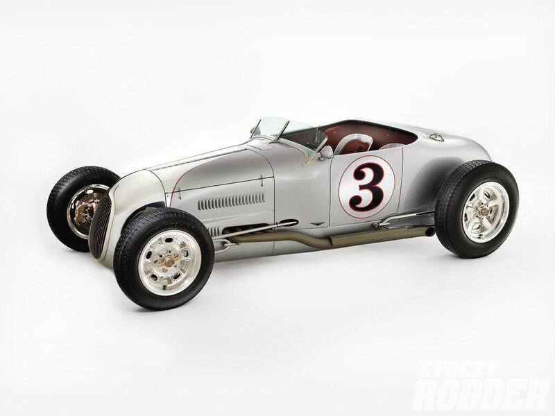 Silver Race Car — Clean
