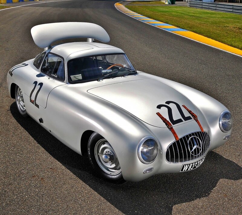 Silver Race Car — Dynamic, Afternoon, Photograph, Race Track, Number 22