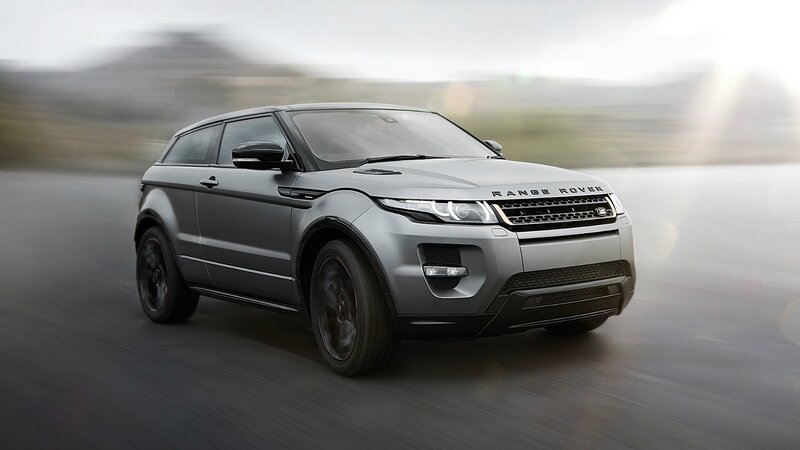Silver Range Rover Evoque — Gray