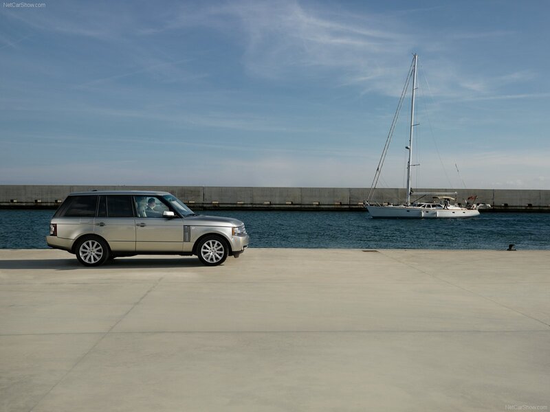 Silver Range Rover — Gray, Serene
