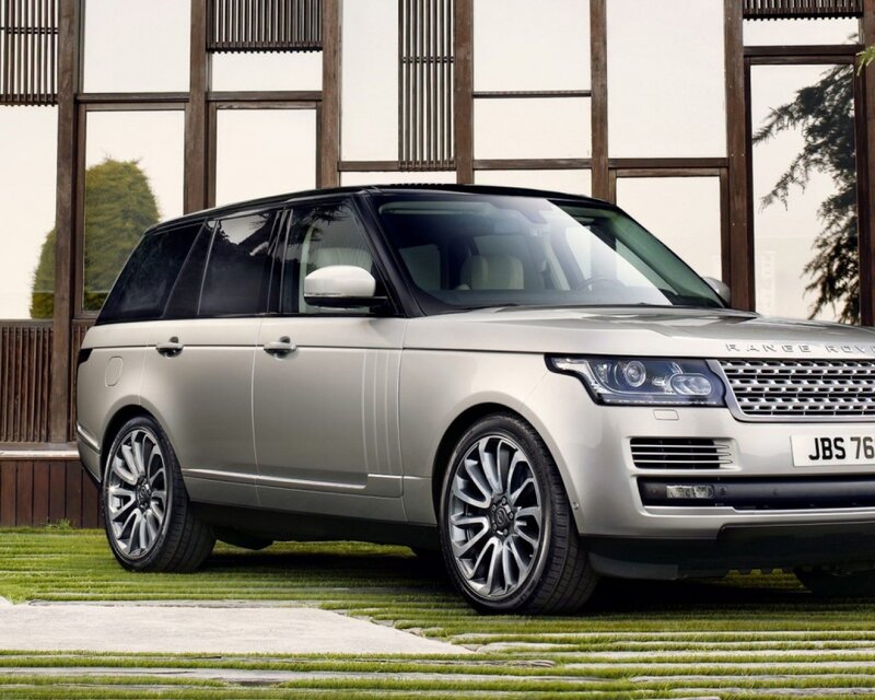 Silver Range Rover — Serene, Afternoon, Photograph, Car