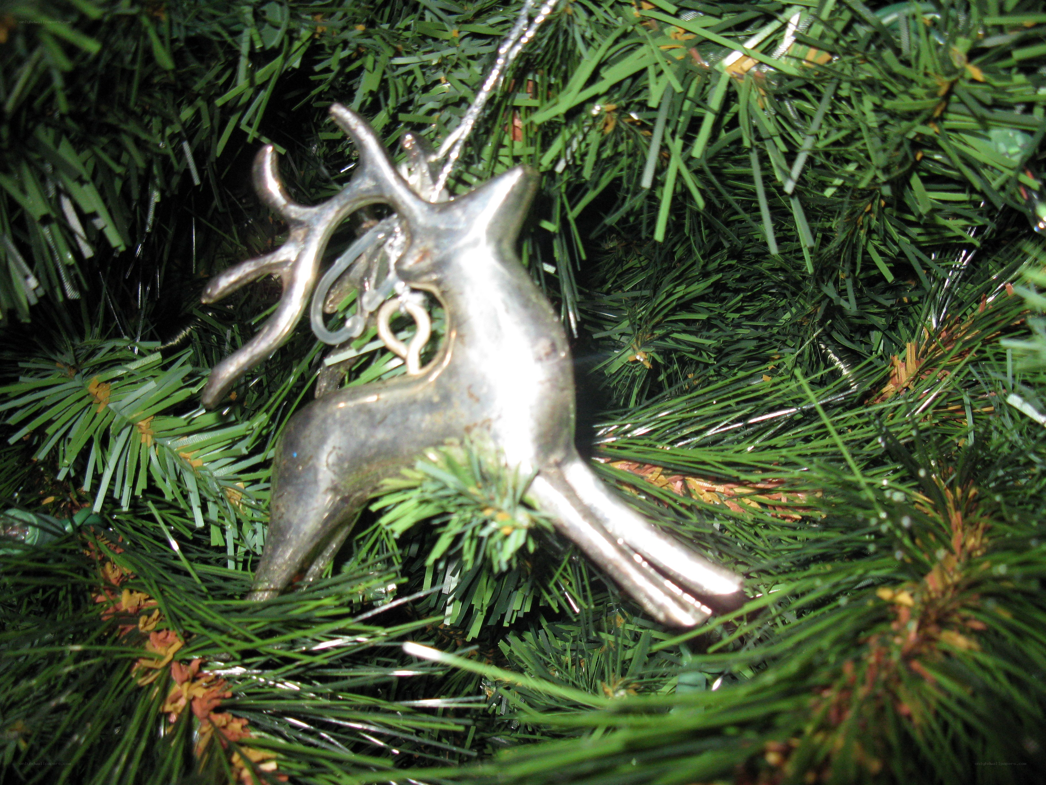 silver reindeer ornament