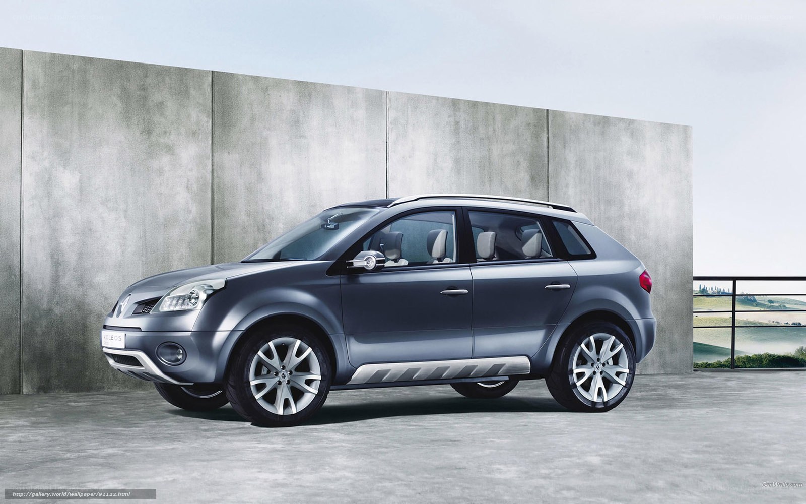 Silver Renault Koleos SUV