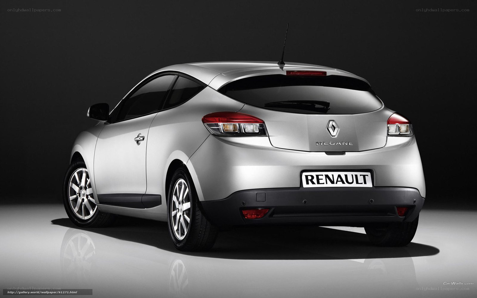 Silver Renault Mégane Coupe