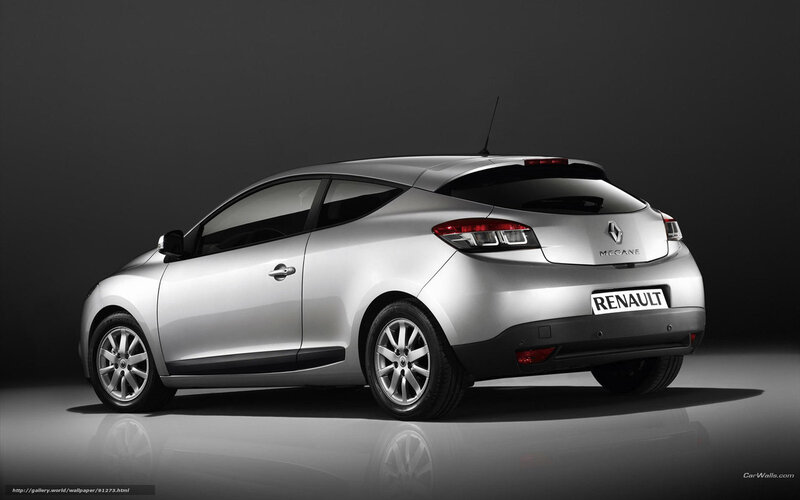 Silver Renault Megane — Dramatic