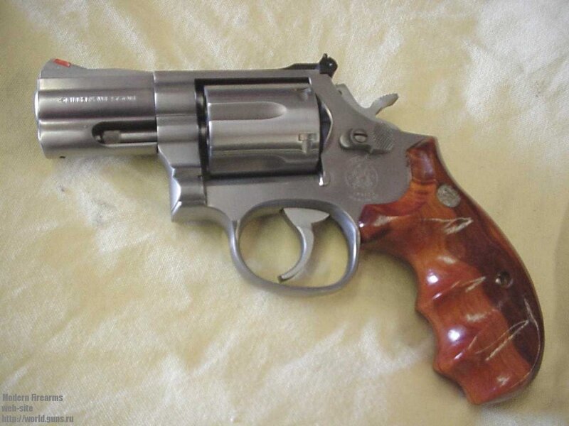 Silver Revolver with Wooden Grip — Neutral