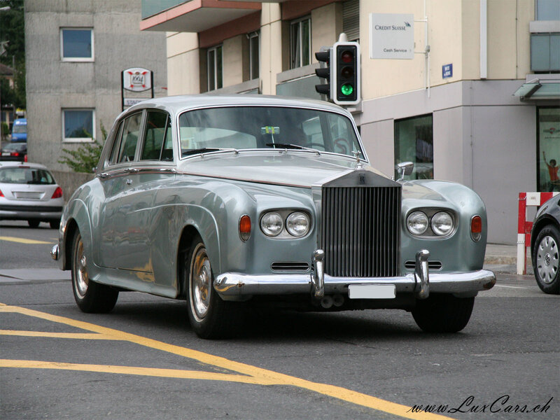Silver Rolls-Royce Car — Gray, Urban, Afternoon