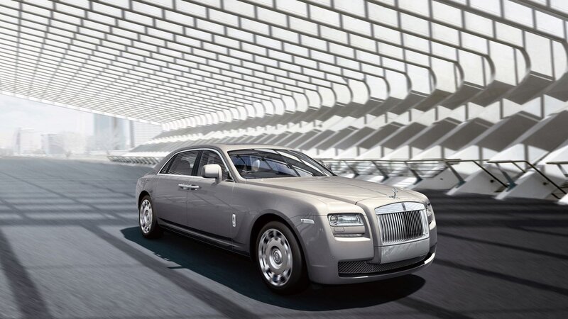 Silver Rolls-Royce Ghost — Gray, Modern