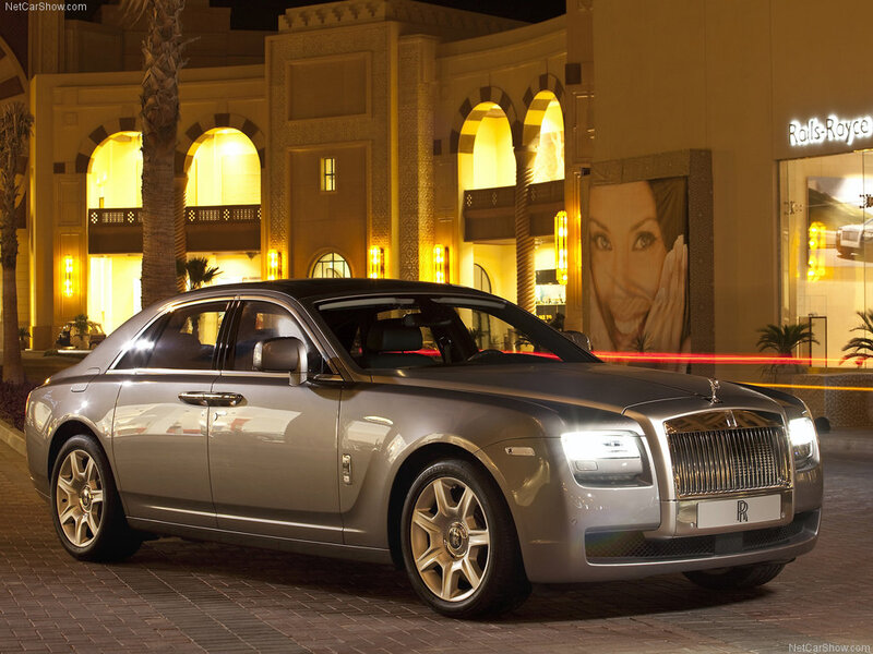 Silver Rolls-Royce Ghost — Luxurious