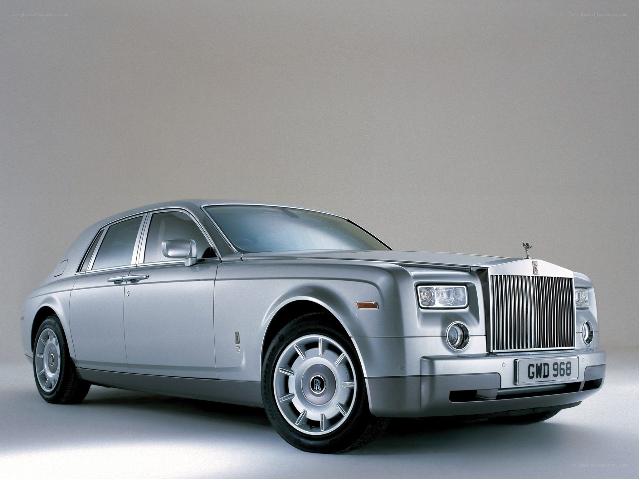 Silver Rolls-Royce Phantom