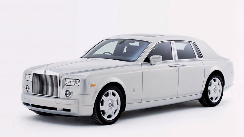 Silver Rolls-Royce Phantom