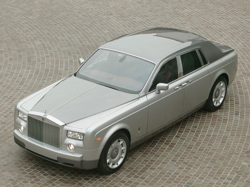 Silver Rolls-Royce Phantom — Calm, Photograph