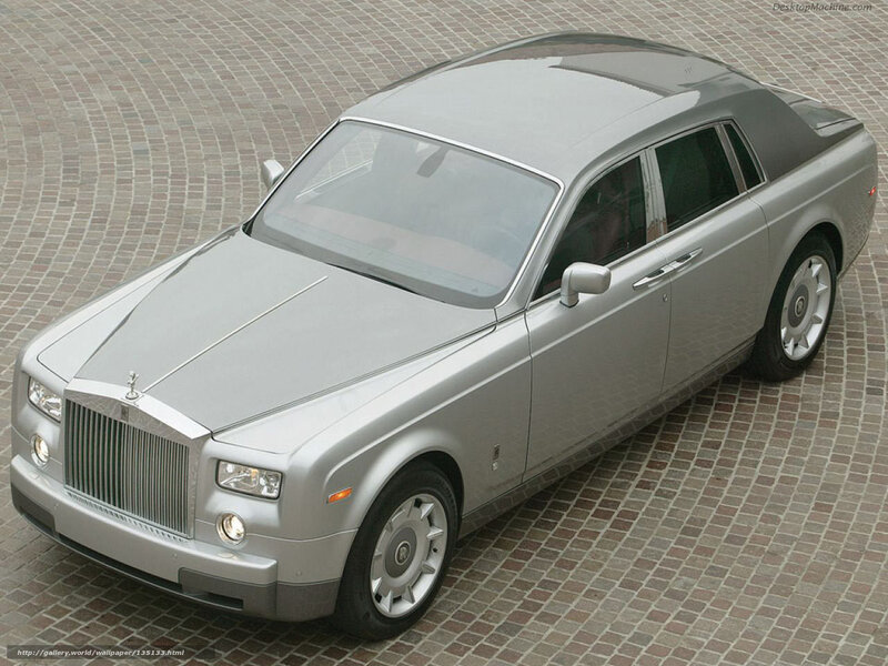 Silver Rolls-royce Phantom — Calm